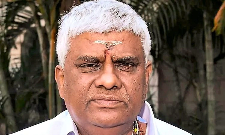 ಸರ್ಕಾರ ದಿವಾಳಿಯಾಗಿದ್ರೆ ಜಮೀನು ಕೊಡುವೆ: ಎಚ್‌.ಡಿ.ರೇವಣ್ಣ