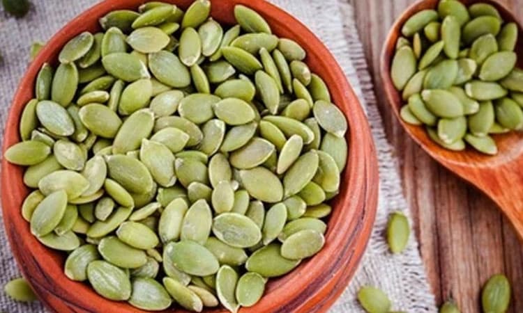 Pumpkin Seeds: ಕುಂಬಳಕಾಯಿ ಬೀಜ ತಿನ್ನುವುದರಿಂದ ಮಹಿಳೆಯರ ಆರೋಗ್ಯಕ್ಕಾಗುವ ಐದು ಪ್ರಯೋಜನಗಳು