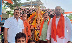 Davanagere: ವಿಶ್ವ ಹಿಂದೂ ಪರಿಷದ್ ಆಶ್ರಯದಲ್ಲಿ ವಿಜಯದಶಮಿ ಶೋಭಾಯಾತ್ರೆ