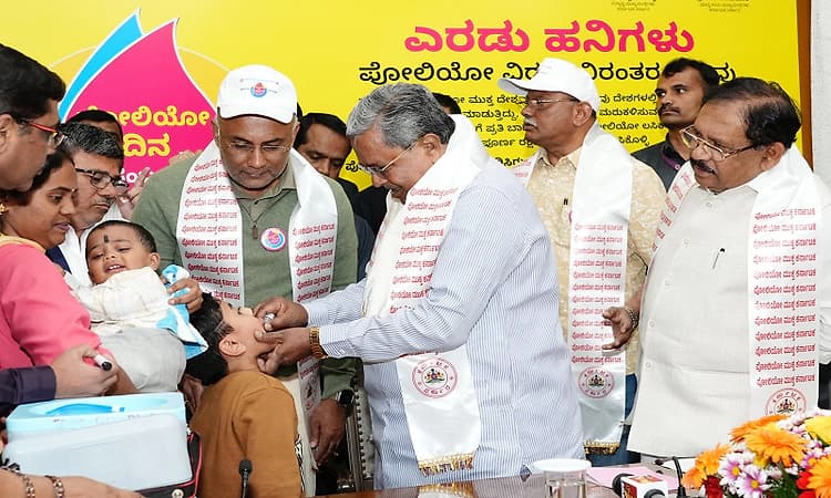 CM Siddaramaiah, FM Nirmala Sitharaman lead polio vaccination drive in Karnataka