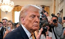 Washington: ಎಪ್‌ಸ್ಟೀನ್‌: ಟ್ರಂಪ್ ಇರುವ ಚಿತ್ರ ಸೇರಿ 16 ಫೈಲ್‌  ವೆಬ್ ಸೈಟ್ ನಿಂದ ಕಾಣೆ