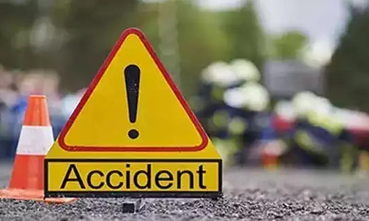 Manipal: ಆಟೋರಿಕ್ಷಾ- ದ್ವಿಚಕ್ರ ವಾಹನ ಢಿಕ್ಕಿ: ಗಾಯ