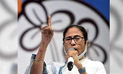 ಮತಪಟ್ಟಿ ಪರಿಷ್ಕರಣೆ ನೋವು: 26 ಕವಿತೆ ರಚಿಸಿದ ಮಮತಾ!