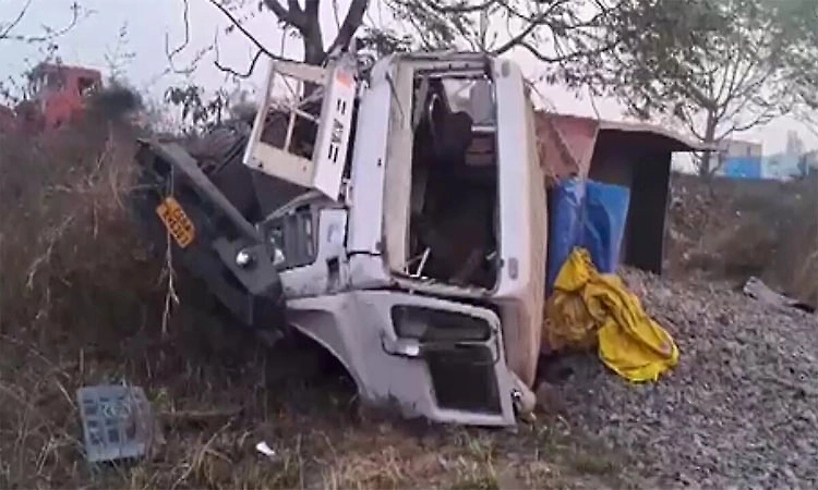 Odisha: 5 police personnel killed, 4 others injured in SUV-truck collision
