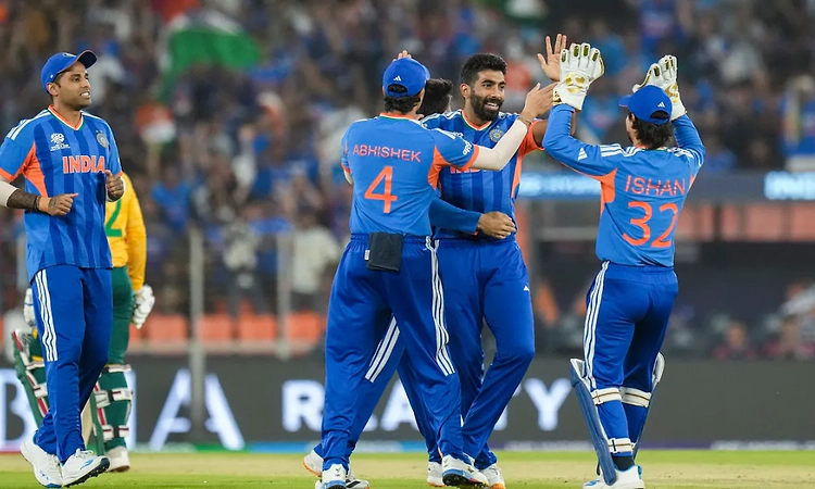 Bumrah double blow leave South Africa 31/3 after 5 overs