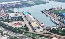 ನವಮಂಗಳೂರು ಬಂದರಿಗೆ ಬಂದ ಕಚ್ಚಾ ತೈಲ ಟ್ಯಾಂಕರ್‌; ಸದ್ಯವೇ ಇನ್ನೂ 2 ಹಡಗು?