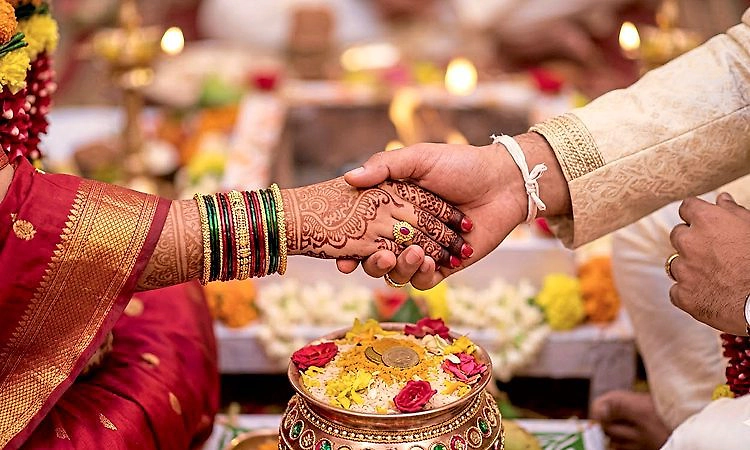 12ನೇ ವಯಸ್ಸಿನಲ್ಲಾದ ಮದುವೆ ರದ್ದುಗೊಳಿಸಿ ಕಾನೂನು ಸಮರ ಗೆದ್ದ ಯುವತಿ