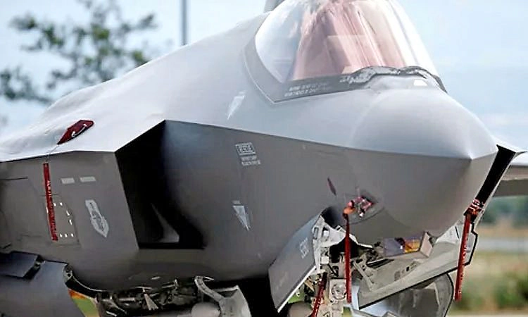 ಎಫ್‌ 35 ಬಳಿಕ ಅಮೆರಿಕದ ಎಫ್‌ 15 ವಿಮಾನವನ್ನೂ ಹೊಡೆದಿದ್ದೇವೆ: ಇರಾನ್‌! 