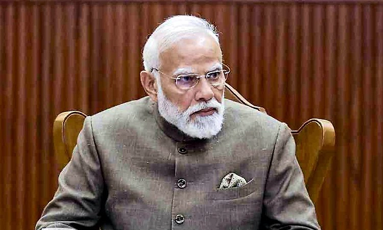 ಇಂಧನ ಬಿಕ್ಕಟ್ಟು ಪರಿಹಾರಕ್ಕಾಗಿ ಸಚಿವರ ಜತೆ ಪ್ರಧಾನಿ ಮೋದಿ ಸಭೆ