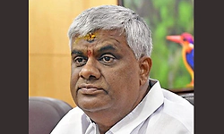 ಅಧಿಕಾರಿಗಳು, ಸಿಬ್ಬಂದಿಗೆ ಕಿರುಕುಳ ನೀಡಿಲ್ಲ: ಎಚ್‌.ಡಿ.ರೇವಣ್ಣ