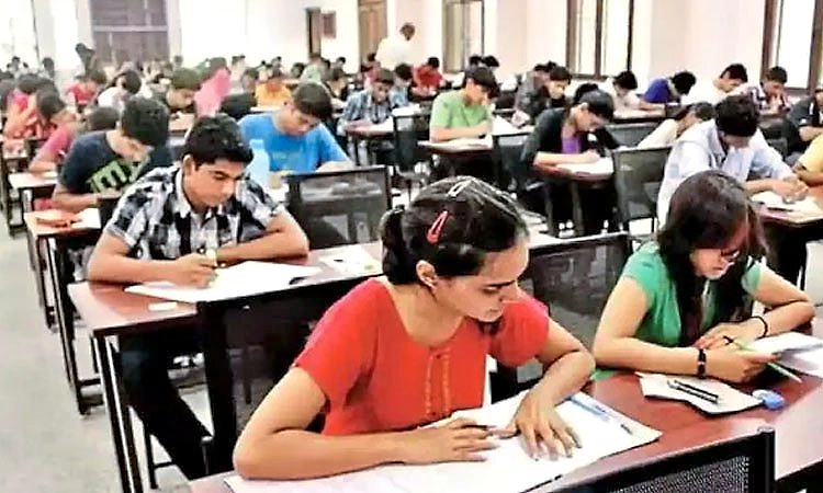 ಸಿಇಟಿ: ಕನ್ನಡ ಪರೀಕ್ಷೆ ಸುಗಮ, ಶೇ.46 ವಿದ್ಯಾರ್ಥಿಗಳು ಹಾಜರು