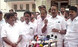 ವಿಜಯ್ ಬಳಿ ಸಚಿವ ಸ್ಥಾನ ಕೇಳಿಯೇ ಇಲ್ಲ: ಎಐಎಡಿಎಂಕೆ ನಾಯಕ ವೇಲುಮಣಿ