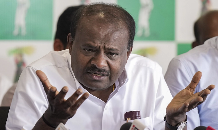 Bidadi township row: Kumaraswamy challenges CM Shivakumar for open debate