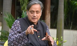 Congress Vs Congress: “ಕಾಶ್ಮೀರ” ಕುರಿತ ತರೂರ್‌ ಹೇಳಿಕೆಗೆ ಕಾಂಗ್ರೆಸ್‌ ನಲ್ಲೇ ಆಕ್ರೋಶ!