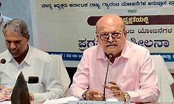 ಗ್ಯಾರಂಟಿಯಿಂದ ಸರ್ಕಾರಿ ನೌಕರರ ಕೈಬಿಡಲ್ಲ, ನಿಲ್ಲಿಸುವುದೂ ಇಲ್ಲ: ರೇವಣ್ಣ