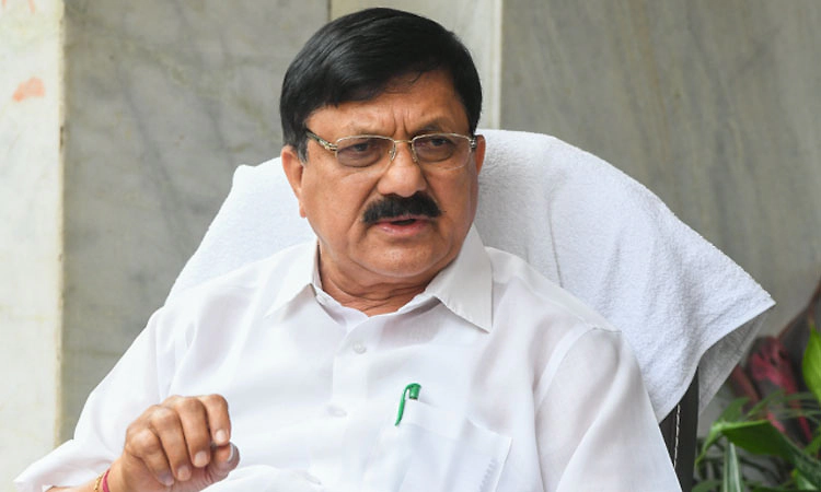 ದೇವಸ್ಥಾನಗಳ ಹುಂಡಿ ಹಣಕ್ಕೆ ಸರ್ಕಾರಿ ಅಧಿಕಾರಿಗಳು,ಕಾಂಗ್ರೆಸ್ ಮುಖಂಡರು ಕೈ ಹಾಕಿದ್ದಾರೆ; ಆರಗ