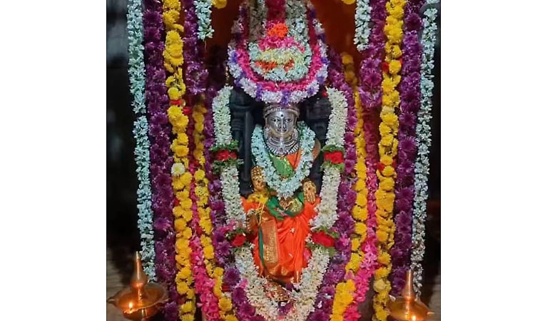 Thirthahalli: ಶ್ರೀ ವನದುರ್ಗಾಪರಮೇಶ್ವರಿ ದೇವಸ್ಥಾನದ ಬಾಗಿಲು ಮುರಿದು ಕಳ್ಳತನ