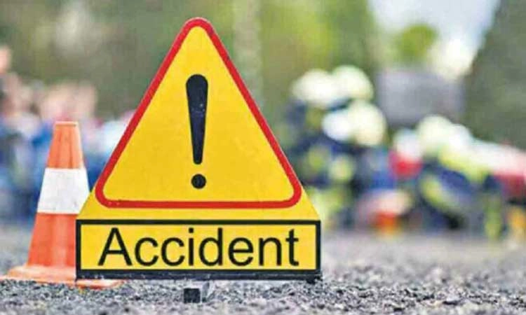 ಹೆಲ್ಮೆಟ್ ಧರಿಸದೆ ಬೈಕ್ ನಲ್ಲಿ ಹೊರಟ ಮೂವರು ವಿದ್ಯಾರ್ಥಿಗಳು ರಸ್ತೆ ಅಪಘಾತದಲ್ಲಿ ಮೃತ್ಯು