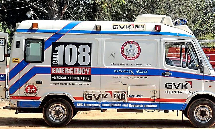 108 ambulance employees set deadline to government, threaten mass resignation