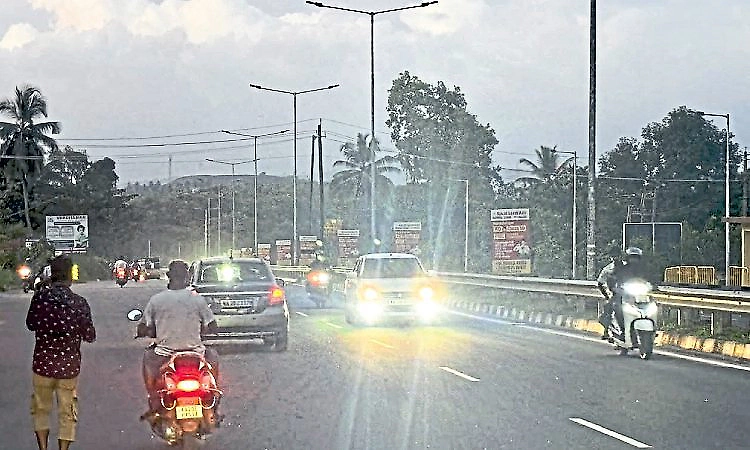 Karkala: Sanuru turns into an accident-prone stretch