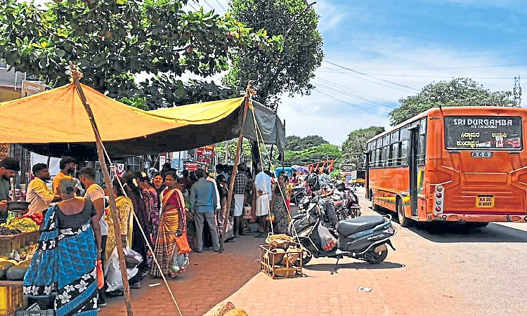 ಬಿದ್ಕಲ್‌ಕಟ್ಟೆ: ಬೇಕಾಗಿದೆ ವ್ಯವಸ್ಥಿತ ಸಂತೆ