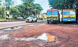 ಅಪಘಾತ ವಲಯವಾಗುತ್ತಿದೆ ಮರೋಳಿ ಹೆದ್ದಾರಿ