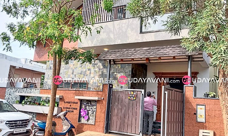 ಆದಾಯಕ್ಕಿಂತ ಹೆಚ್ಚಿನ ಆಸ್ತಿ ಆರೋಪ: ಹೆಸ್ಕಾಂ ಎಇಇ ಮನೆ ಸೇರಿ ನಾಲ್ಕು ಕಡೆ ಲೋಕಾಯುಕ್ತ ದಾಳಿ