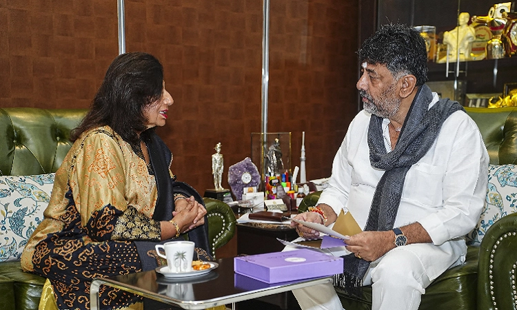 Biocon chief questions source of reports claiming that she had offered to repair roads in Bengaluru