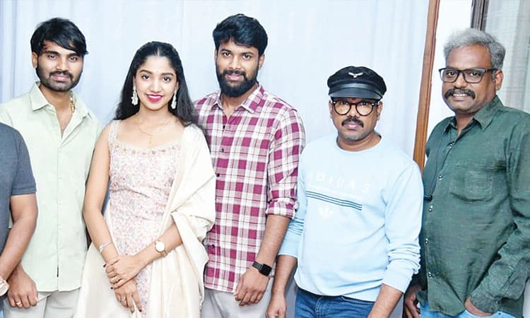 Kannada Movie: ನಾಲ್ವರು ಕಾಣಿಸುತ್ತಿಲ್ಲ!: ವಿಭಿನ್ನ ಟೈಟಲ್‌ನ ಚಿತ್ರಕ್ಕೆ ಮುಹೂರ್ತ