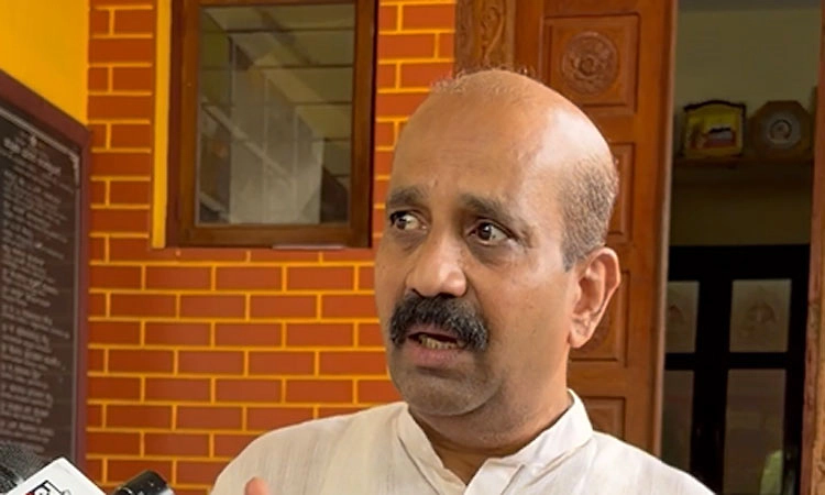 ಸ್ಪರ್ಧೆ ಖಚಿತ, ಇನ್ನು ಆರಂಭ ಮಾಡುತ್ತೇನೆ...: ರಘುಪತಿ ಭಟ್ ಕೆಂಡಾಮಂಡಲ