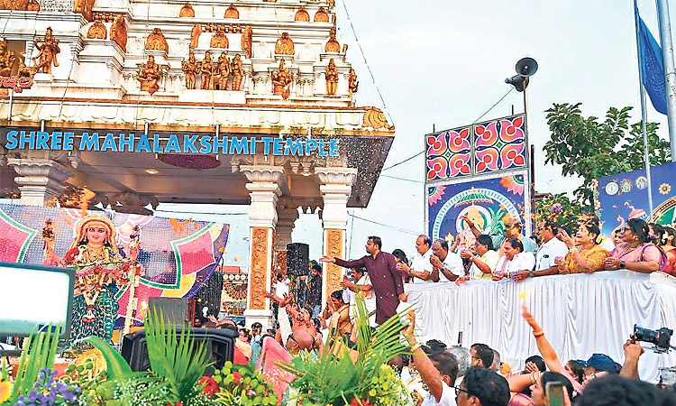 ಉಡುಪಿ ಉಚ್ಚಿಲ ದಸರಾ; ಶೋಭಾಯಾತ್ರೆ ಸಂಪನ್ನ