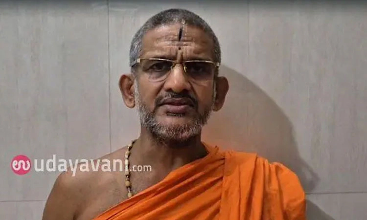 Pejavara seer says those who uphold noble qualities attain divinity