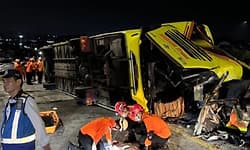 Indonesia: ಭೀಕರ ಬಸ್​ ಅಪಘಾತ: 16 ಪ್ರಯಾಣಿಕರ ಸಾವು, 18 ಮಂದಿಗೆ ಗಾಯ