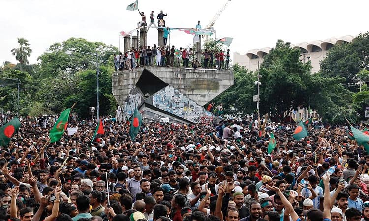 ಭಾರತೀಯರಿಗೆ ವೀಸಾ ಸೇವೆ ಸ್ಥಗಿತ: ಮುಂದುವರಿದ ಬಾಂಗ್ಲಾ ಧಾರ್ಷ್ಟ್ಯ!