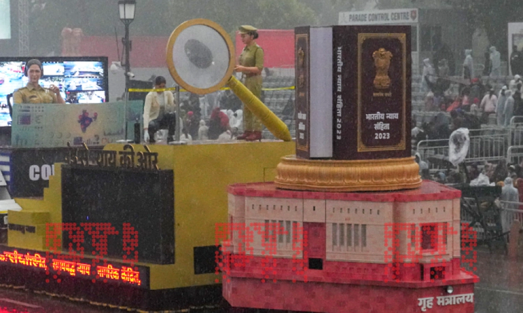 Soldiers march with wet uniforms, boots as Republic Day rehearsal held amid rain