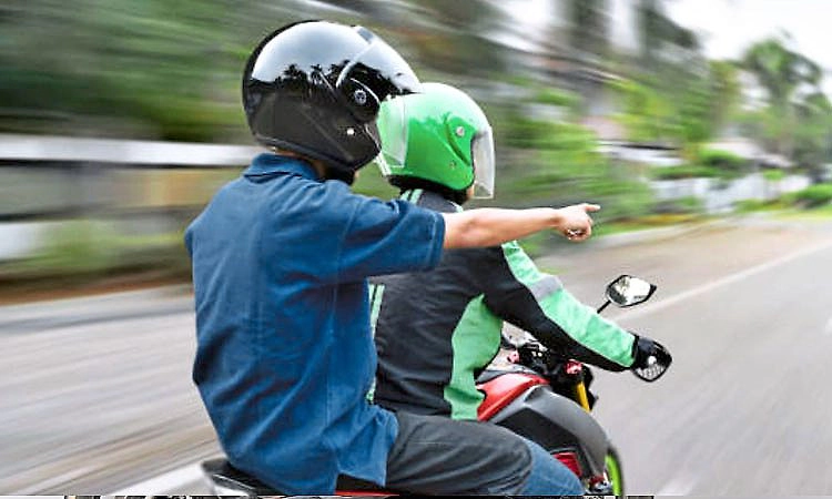 Bike Taxi: ‌ಮಹತ್ವದ ತೀರ್ಮಾನ: ರಾಜ್ಯದಲ್ಲಿ ಬೈಕ್‌ ಟ್ಯಾಕ್ಸಿಗೆ ಅನುಮತಿ ನೀಡಿದ ಹೈಕೋರ್ಟ್