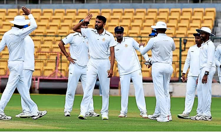 ರಣಜಿ: ಕರ್ನಾಟಕ ಬ್ಯಾಟಿಂಗ್ ಕುಸಿತ