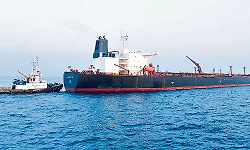Mangaluru: Russian crude oil tanker Aqua Titan begins unloading near port