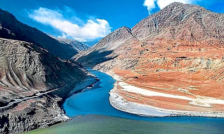 Pakistan plays ‘victim’ over Indus river water issue