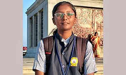 SSLC: ಸರ್ಕಾರಿ ಶಾಲೆಯ ಹುಡುಗಿ ರಾಜ್ಯಕ್ಕೆ ಪ್ರಥಮ: ಚಿಕ್ಕೋಡಿಗೆ ಕೀರ್ತಿ ತಂದ ಪ್ರಾರ್ಥನಾ