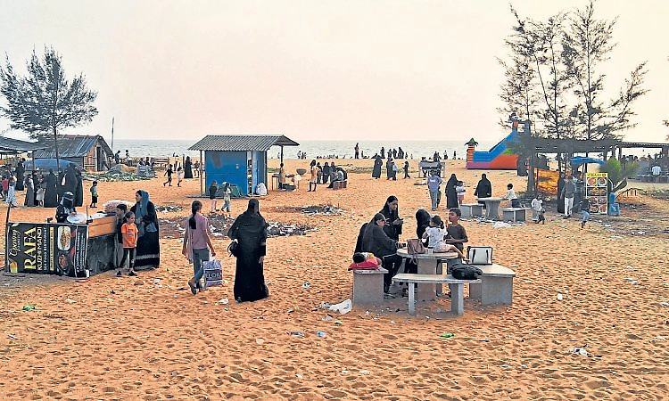 ಕಾಸರಗೋಡಿನ ಬೀಚ್‌ಗಳಿಗೆ ಜೀವರಕ್ಷಕರು ಬೇಕಾಗಿದ್ದಾರೆ!