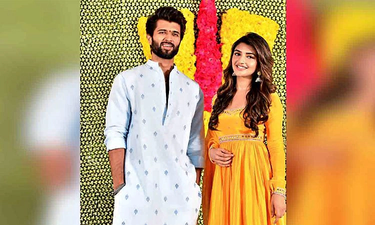 ಒಂದೇ ಸಿನ್ಮಾದಲ್ಲಿ ವಿಜಯ್‌ ದೇವರಕೊಂಡ – ಶ್ರೀಲೀಲಾ? ಟಾಲಿವುಡ್‌ನಲ್ಲಿ ಶುರುವಾಯಿತು ನ್ಯೂ ಟಾಕ್