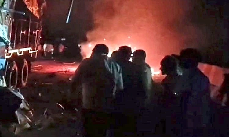 ಉತ್ತರಪ್ರದೇಶದಲ್ಲಿ ಸರಣಿ ಅಪಘಾತ: 11 ಮಂದಿ ಸಾವು