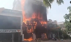 Lucknow fire: CM cancels Tuesday programmes, 4 arrested; SIT probe ordered