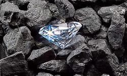 Diamonds: ಛತ್ತೀಸ್‌ಗಢದಲ್ಲಿ 1.22 ಕ್ಯಾರೆಟ್ ತೂಕದ ಐದು ವಜ್ರಗಳು ಪತ್ತೆ