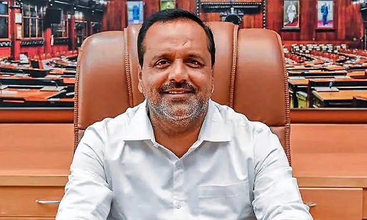 Mangaluru: ಬಿಡದಿ ಟೌನ್‌ಶಿಪ್ ಬಗ್ಗೆ ಚರ್ಚೆಗೆ ವಿಧಾನಸೌಧವೇ ಸೂಕ್ತ: ಖಾದರ್