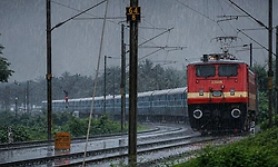 Heavy rains hit Western Railway services, train movement affected between Dahanu and Valsad