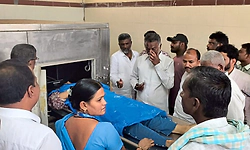 Davangere: ರಸ್ತೆ ಅಪಘಾತ: ತಕ್ಷಣವೇ ಆಸ್ಪತ್ರೆಗೆ ಧಾವಿಸಿ ಸಾಂತ್ವನ ಹೇಳಿದ ಸಚಿವ ಬಸವಂತಪ್ಪ
