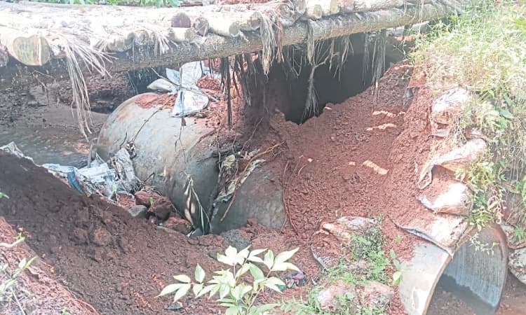 Heavy rain washes away culvert in Malethadka, isolating residents of several villages