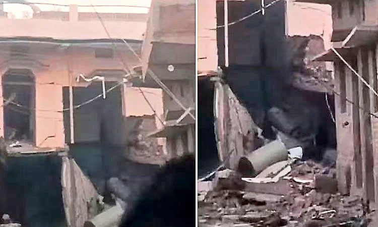 Siwan firecracker blast kills four, several people missing!